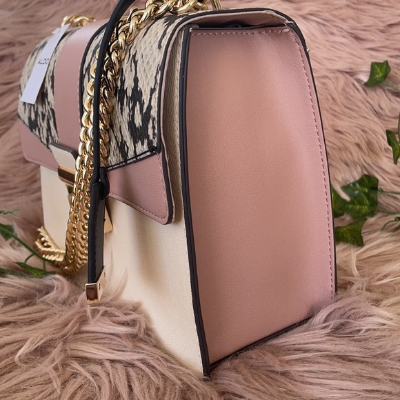 Dusty Pink Shoulder Bag 💼 - Picture 3 of 11